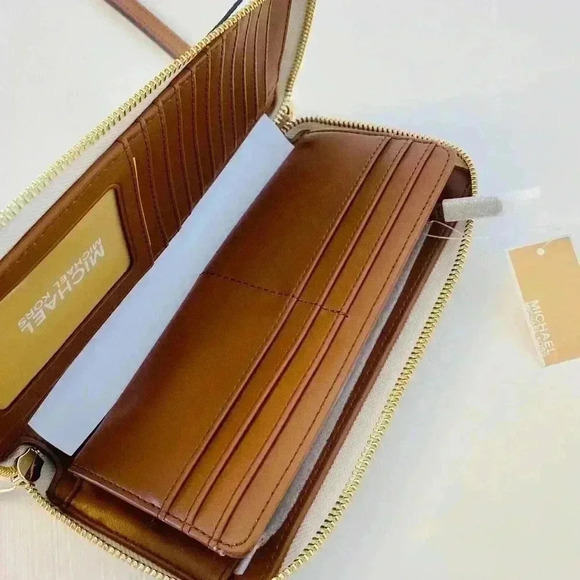 Michael Kors jet set large continental wallet vanilla new - Picture 3 of 5